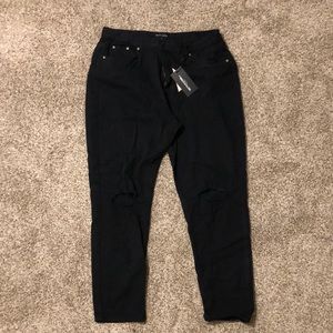 PLT Black Mom Jeans